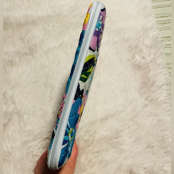 Vera Bradley iPad / tablet case NWOT - Picture 5 of 9